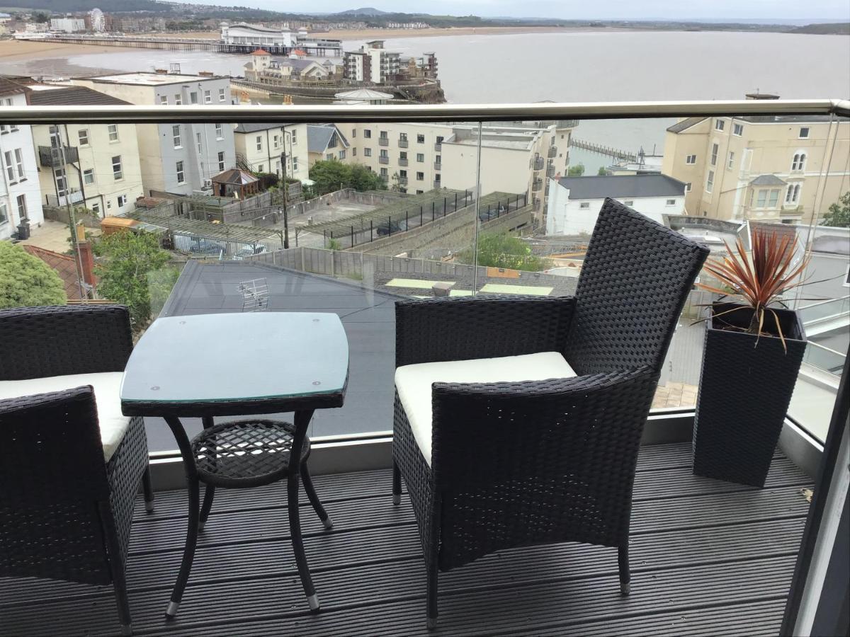 Modern Apartment With Stunning Sea View Weston-super-Mare Esterno foto