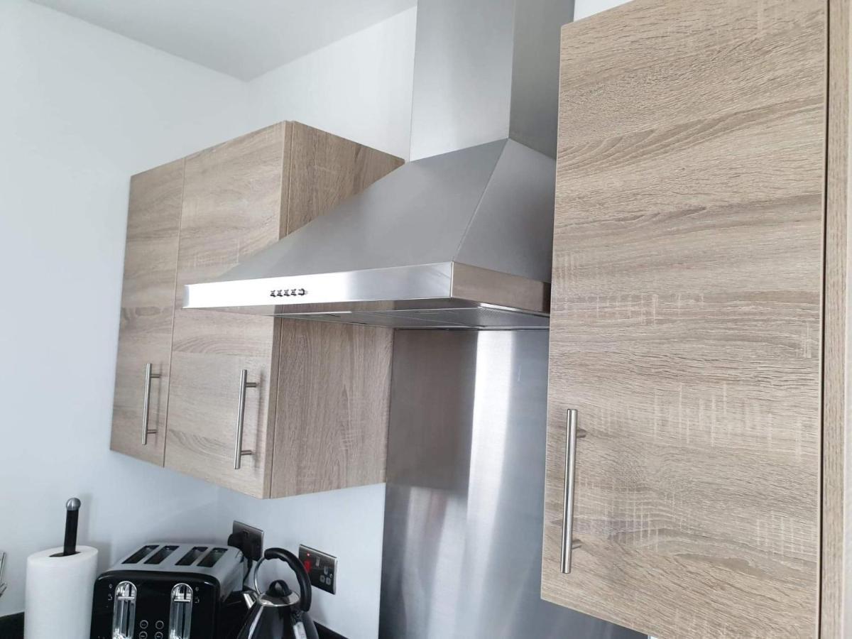 Modern Apartment With Stunning Sea View Weston-super-Mare Esterno foto