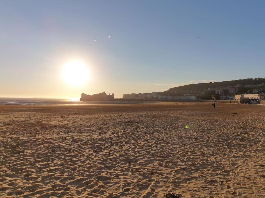 Modern Apartment With Stunning Sea View Weston-super-Mare Esterno foto