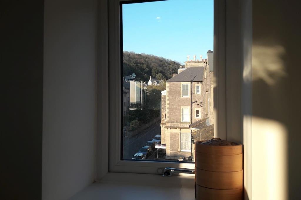 Modern Apartment With Stunning Sea View Weston-super-Mare Esterno foto